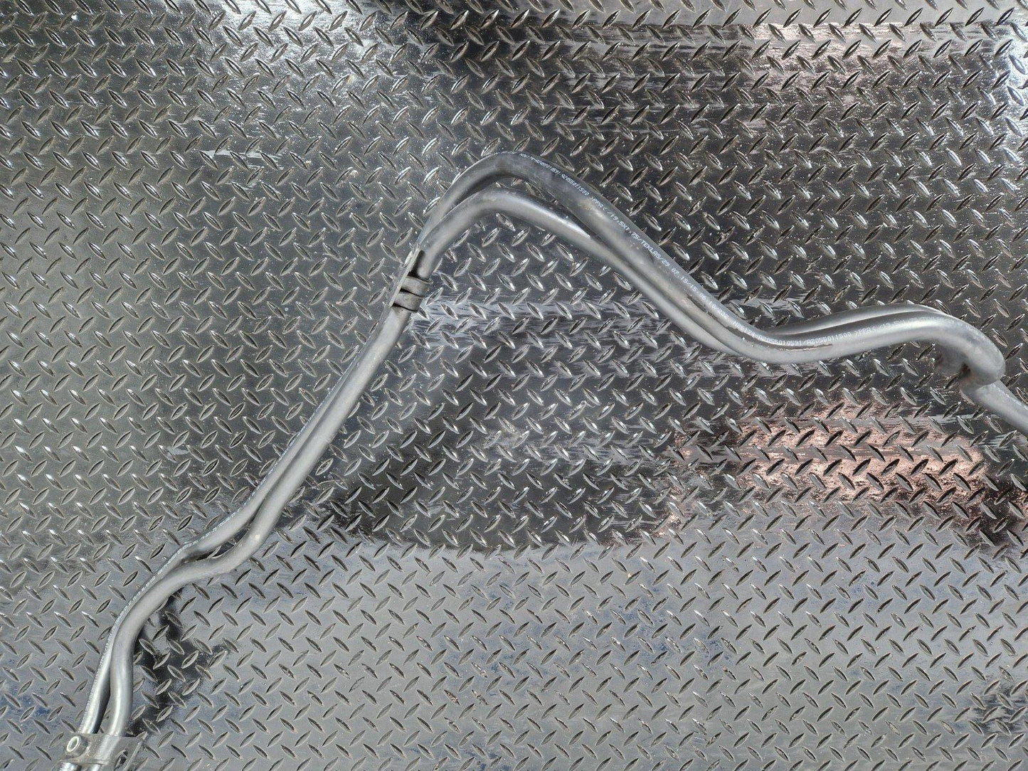 14-21 MERCEDES BENZ C300h W205 HYBRYD WATER COOLANT PIPES HOSE A2055010591