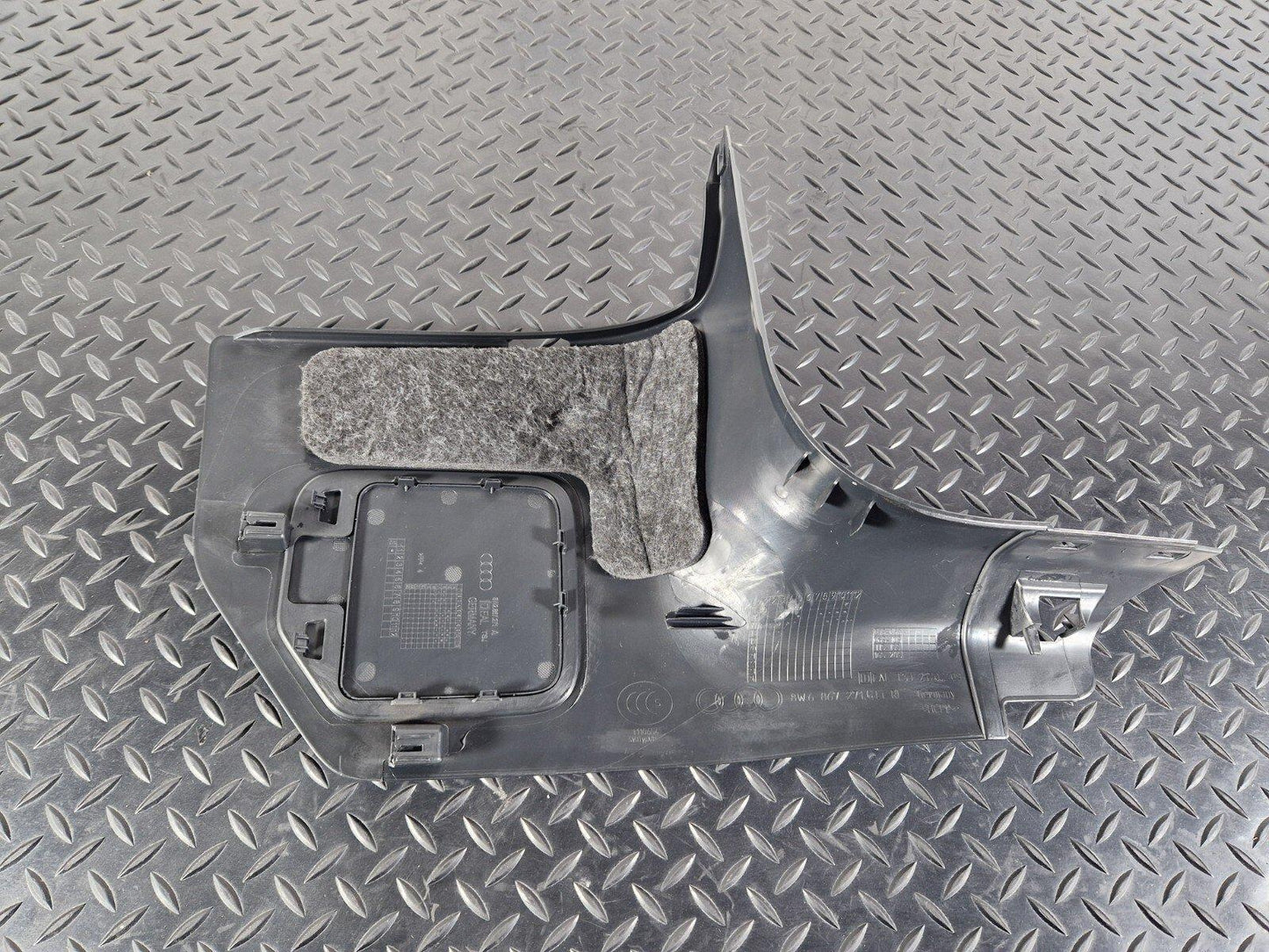 16-24 AUDI A5 F5 GENUINE FRONT LEFT A-PILLAR TRIM 8W6867271