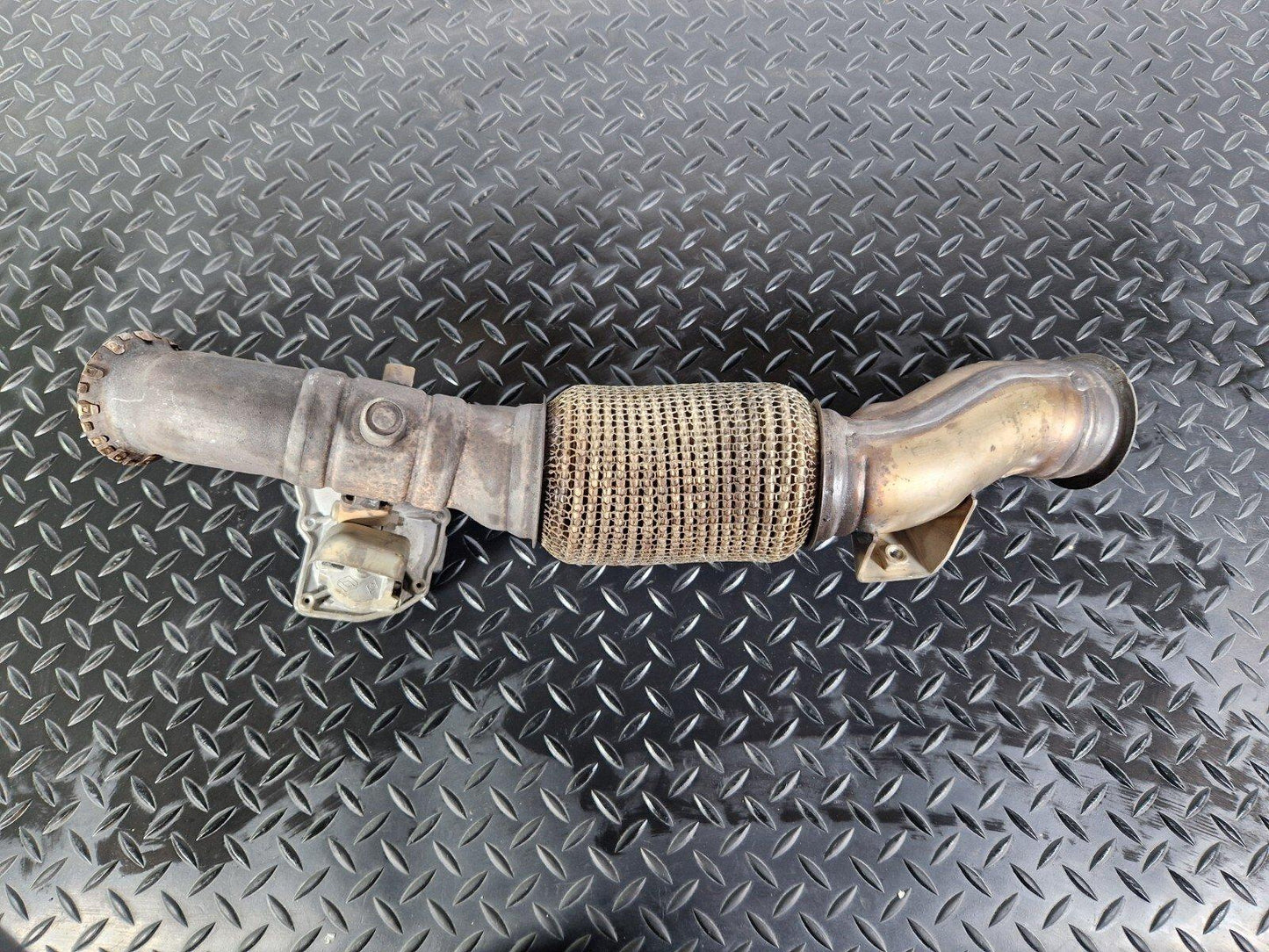14-21 MERCEDES BENZ C200 W205d CATALYC CONVERTER  50885503 147B08010R