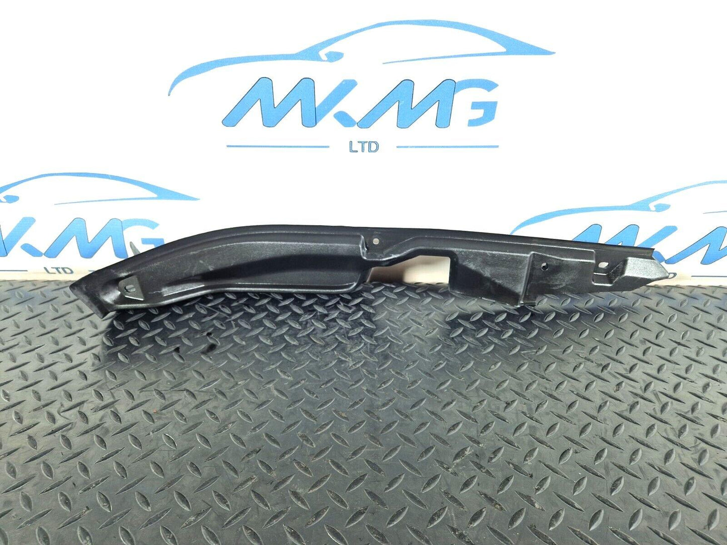 20-24 BMW 1 SERIES F40SEALING SEAL SIDE PANEL TOP LEFT N/S HOOD 7450919