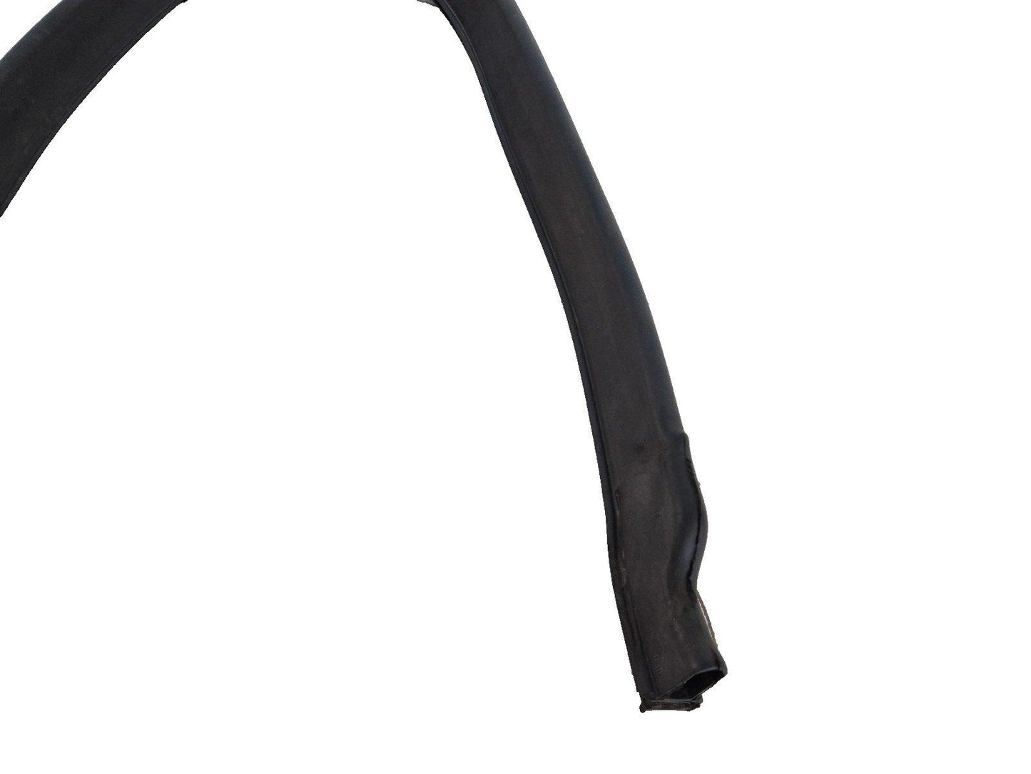 12-18 MERCEDES BENZ B-CLASS W246 GENUINE ENGINE RUBBER SEAL A2468310042