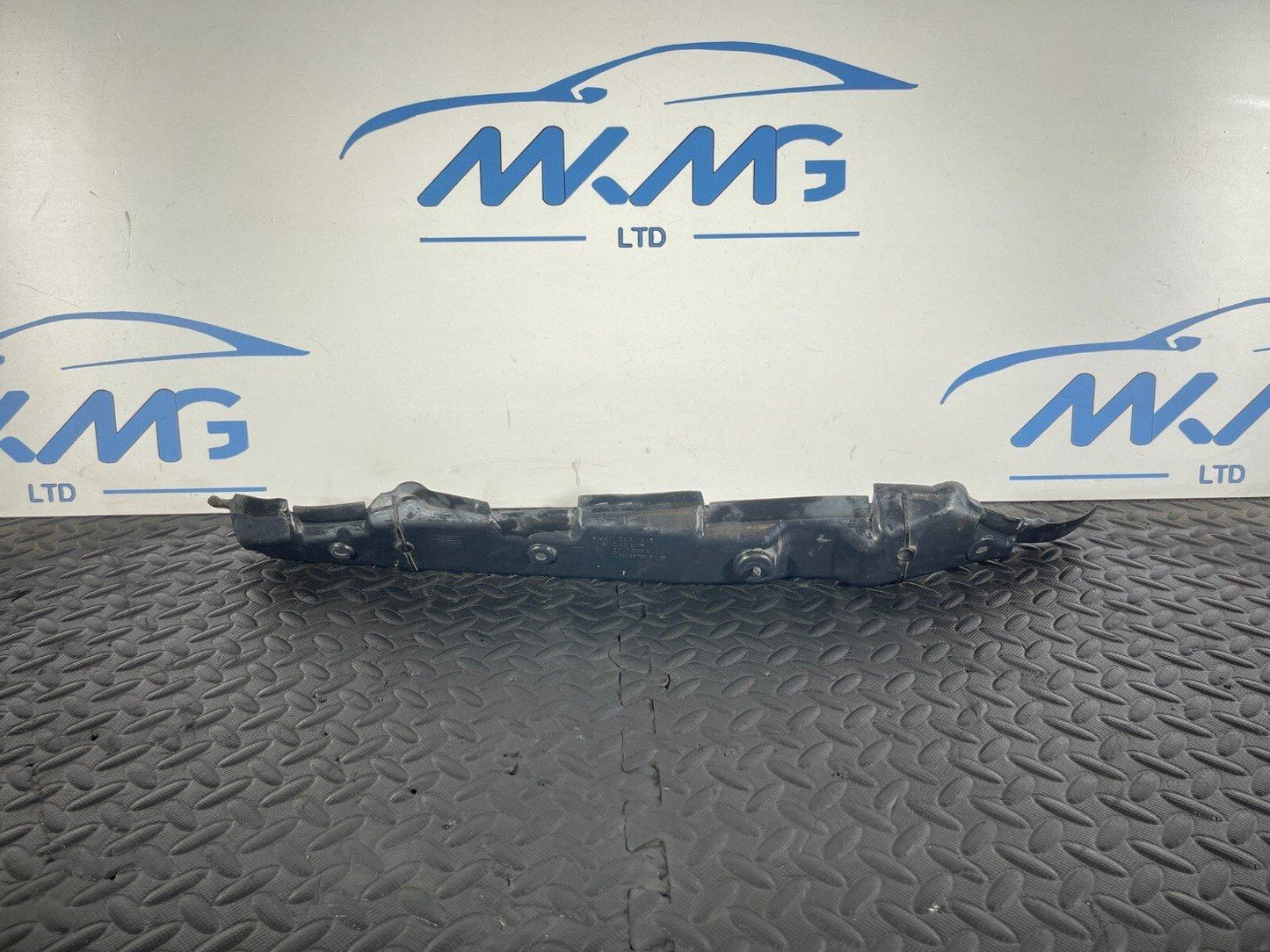 12-18 MERCEDES A-CLASS W176 GENUINE OSF WING FENDER INSULATION COVER A1768890100