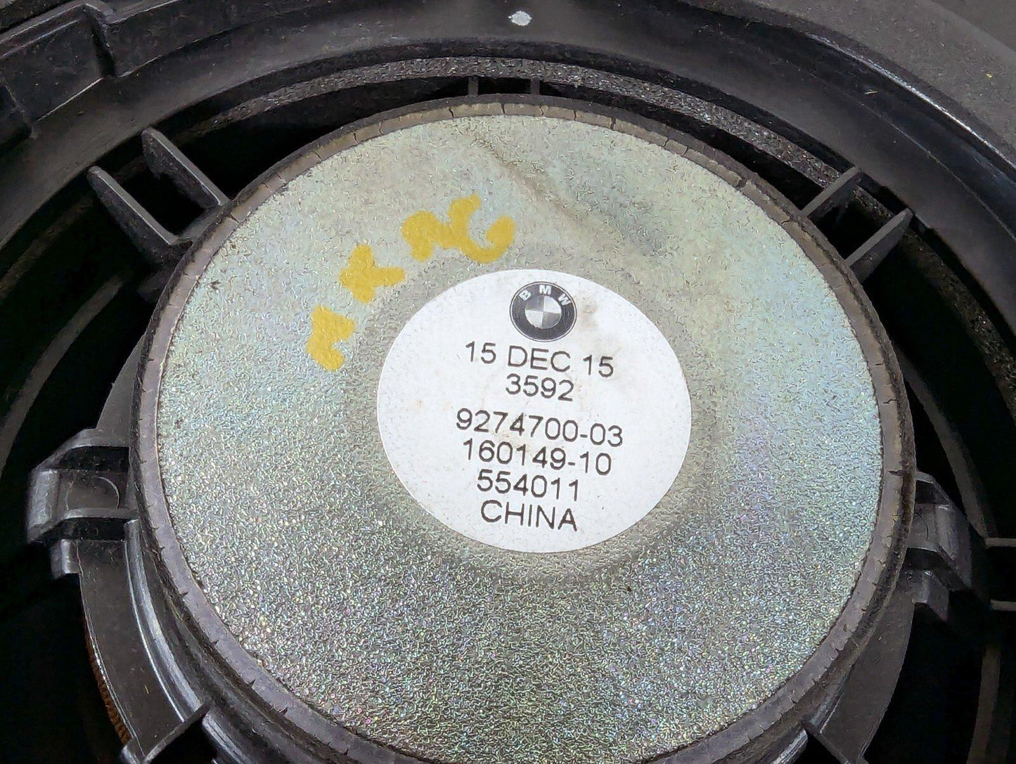 16-22 BMW X1 F48 GENUINE OEM REAR RIGHT DOOR SOUND SPEAKER WITH BRACKET 7350554