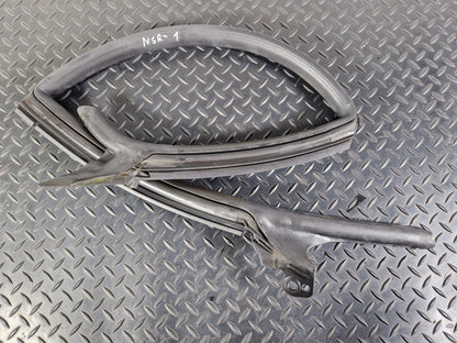 10-18 AUDI A7 4G S-LINE REAR LEFT NSR UPPER DOOR RUBBER WEATHER SEAL 4G8845695