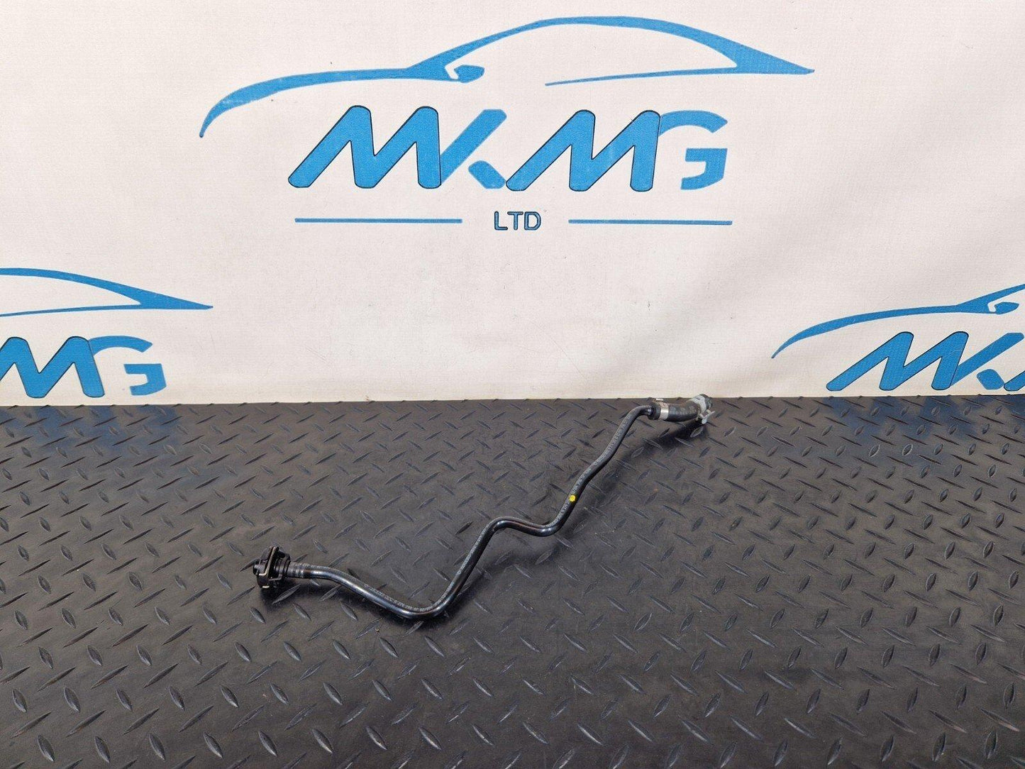 14-21 MERCEDES BENZ W205 ENGINE WATER COOLANT HOSE PIPE LINE  A2742000782