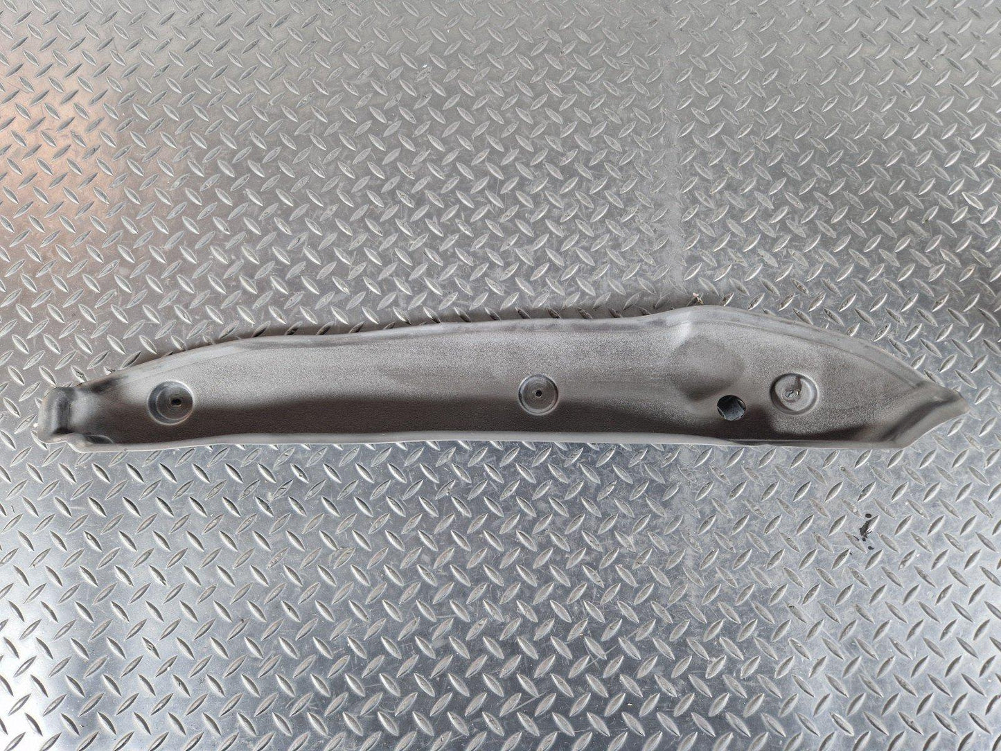 11-19 MERCEDES BENZ ML W166 FRONT LEFT N/S WING FENDER TRIM COVER A1668890125