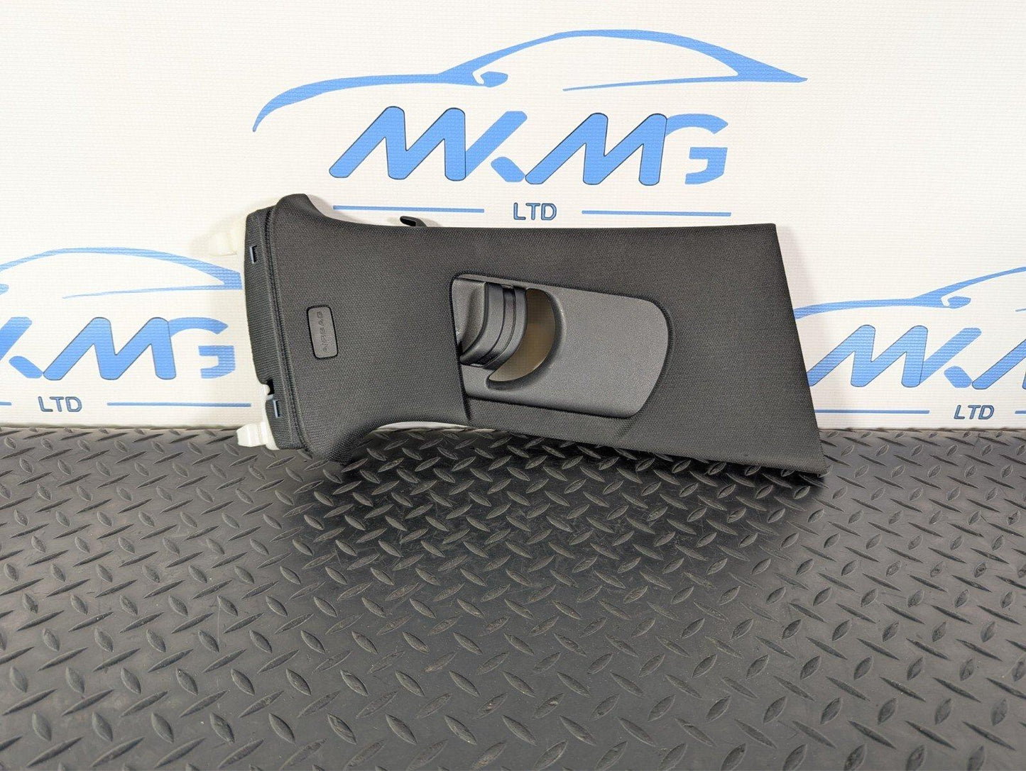 16-19 AUDI A4 B9 GENUINE RIGHT O/S DRIVER SIDE B-PILLAR TRIM COVER 8W0867244E