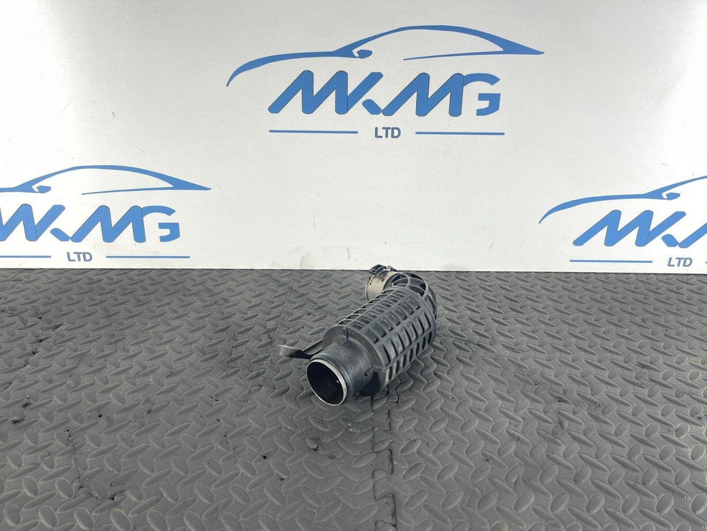 16-22 BMW X1 F48 2.0d B47 DIESEL ENGINE INTERCOOLER HOSE PIPE MGW00444