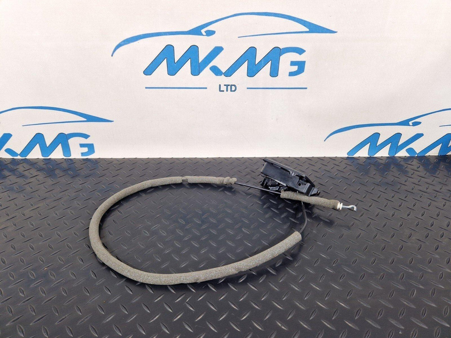 11-18 BMW 6 SERIES F06 GENUINE REAR SEAT RELEASE LOCK 7221850