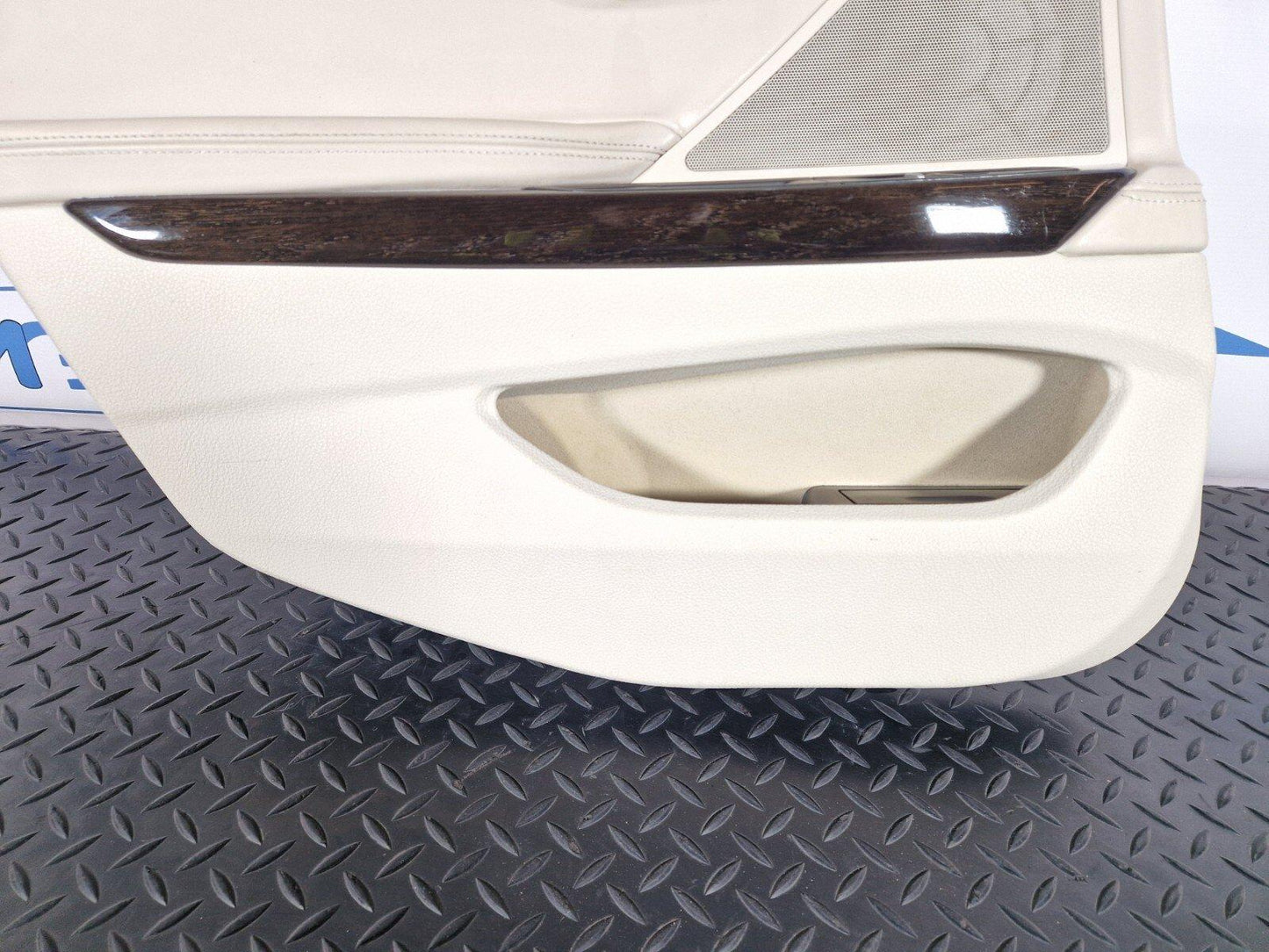 11-18 BMW 6 SERIES F06 CREAM REAR LEFT PASENGER SIDE LEATHER DOOR CARD