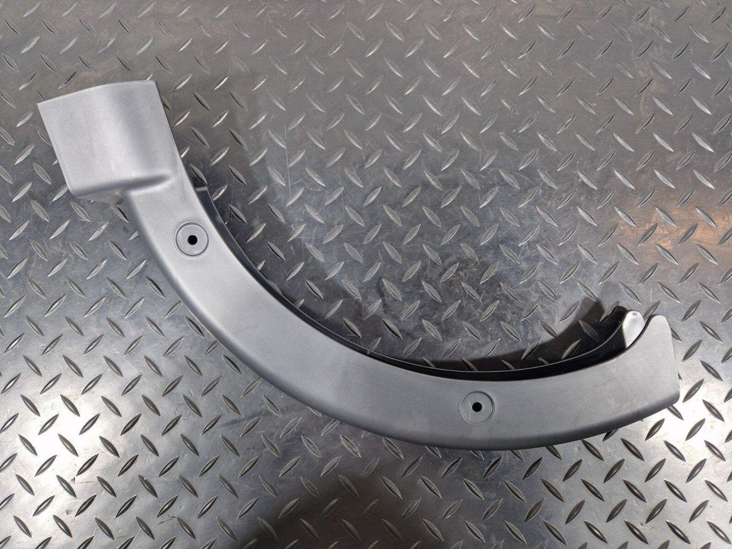16-19 AUDI A4 B9 GENUINE BOOT LID RIGHT SIDE HINGE TRIM COVER 8W5971822