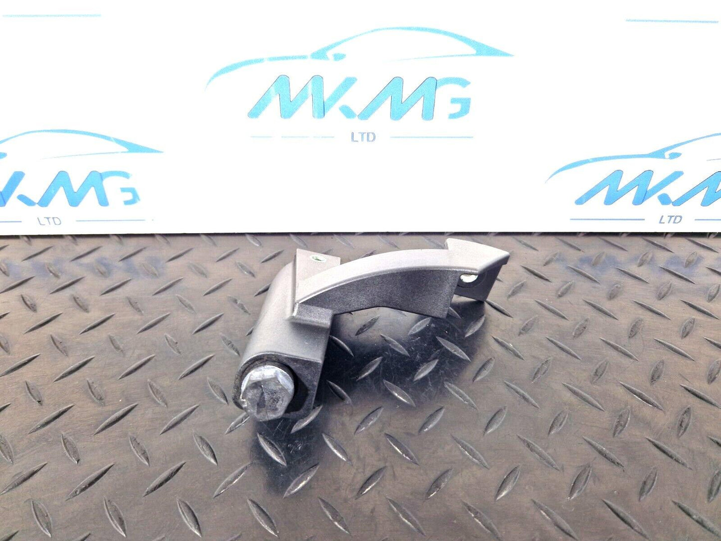 12-17 AUDI S5 CONVERTIBLE RIGHT ROOF TOP HOOD RETAINING BRACKET 8F0825242B