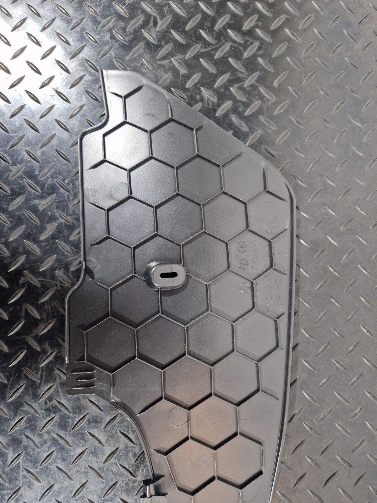 17-20 VW GOLF MK7.5 CENTRE CONSOLE COVER TRIM RIGHT SIDE 5GE863045C