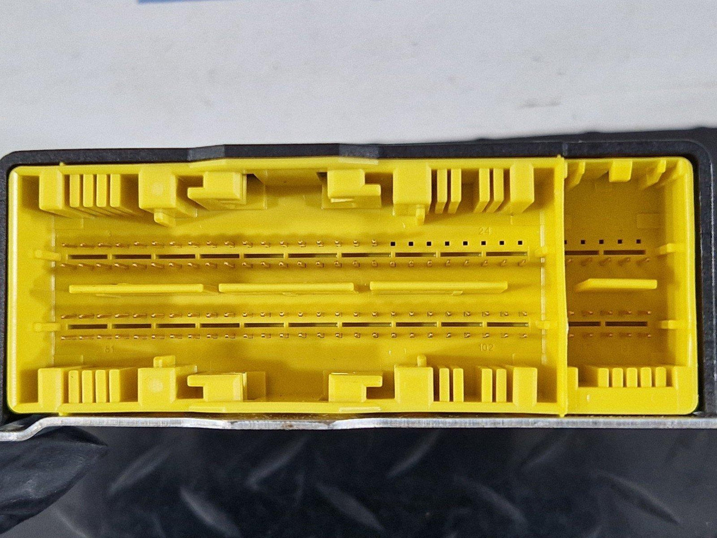 11-19 MERCEDES BENZ ML W166 SAFETY A BAG SRS CONTROL MODULE ECU A1669003903