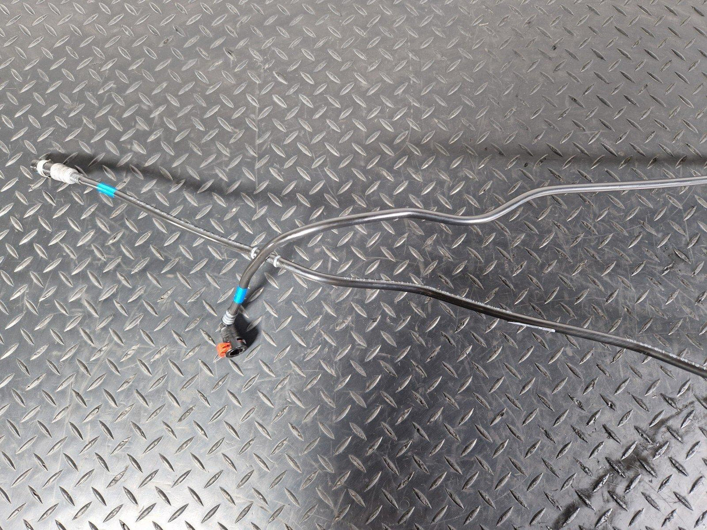 11-18 BMW 6 SERIES F06 FUEL TANK RETURN REAR LINE 7205304