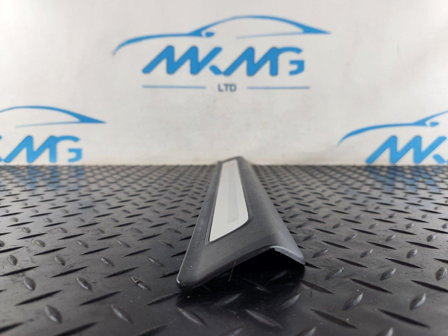 16-20 AUDI Q7 4M GENUINE S-LINE FRONT LEFT DOOR SILL SCUFF PLATE TRIM 4M0853373
