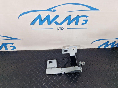 19-ON MERCEDES BENZ CLA C118 WATER COOLER VALVE BRACKET A1775043700
