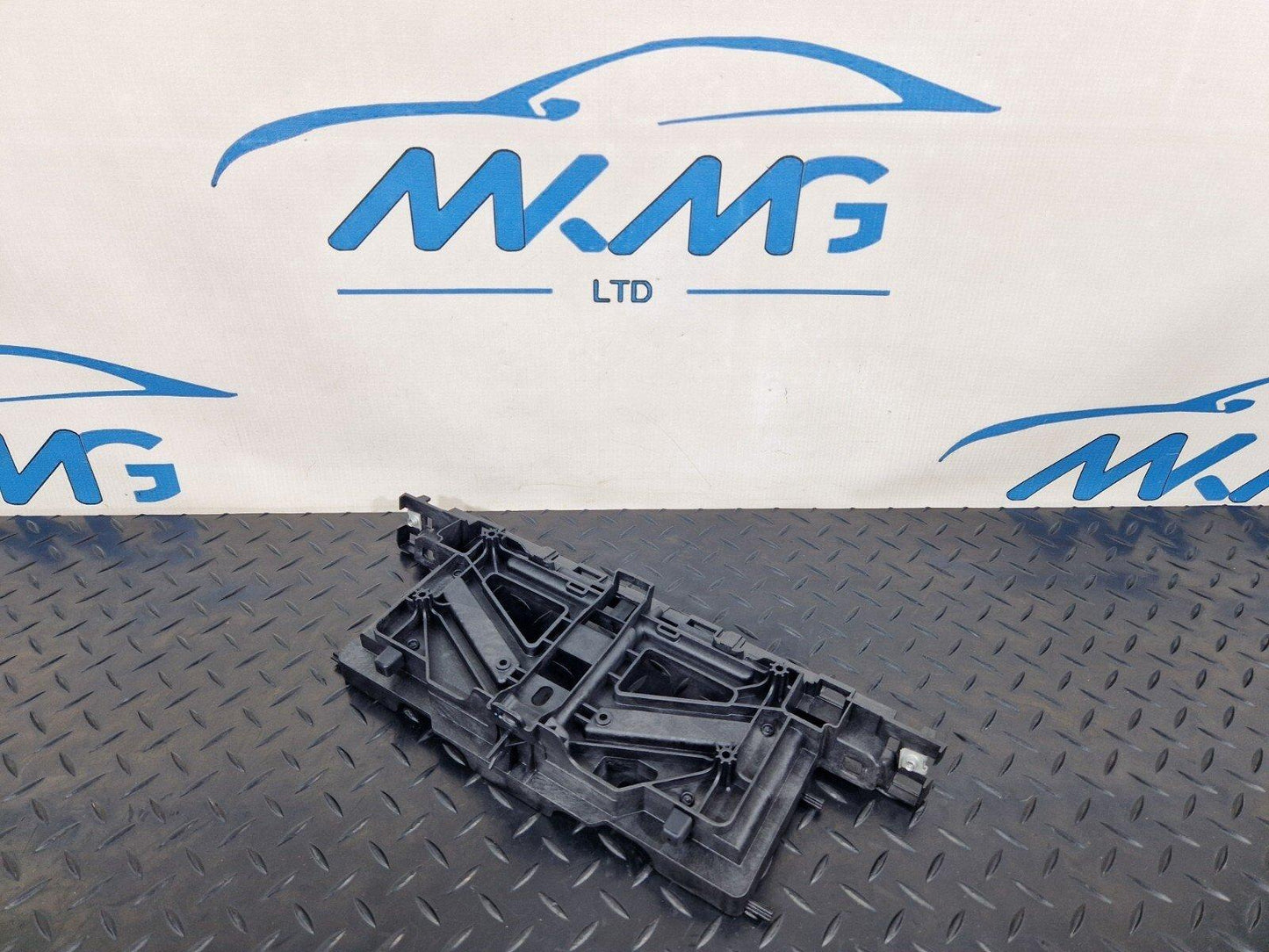 16-23 AUDI S5 A5 F5 B9 GENUINE MMI SCREEN MOUNT BRACKET
