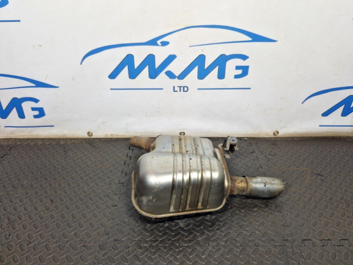 16-ON AUDI B9 REAR EXHAUST MUFFLER SILENCER 8K0253611K