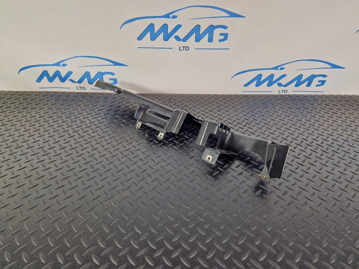10-13 BMW X5 E70 LCI GENUINE N/S LEFT SIDE STEERING GEAR COVER TRIM 7160239