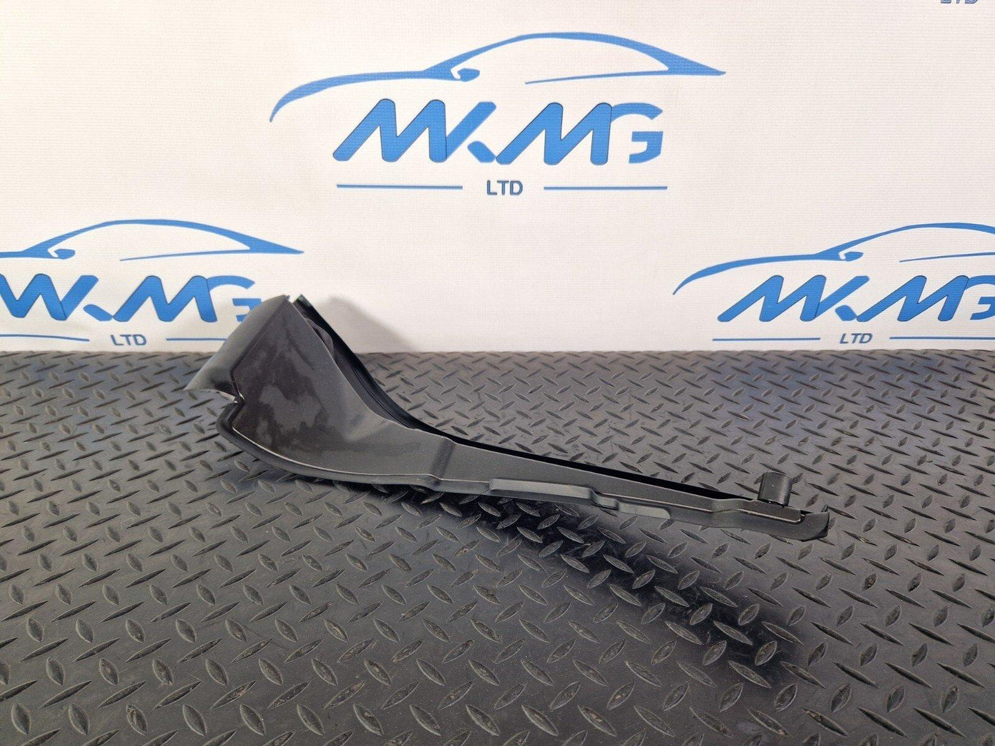 14-21 BMW 2 SERIES 218d GRAN TOURER F46 LEFT N/S FENDER INNER SEAL 51767300517