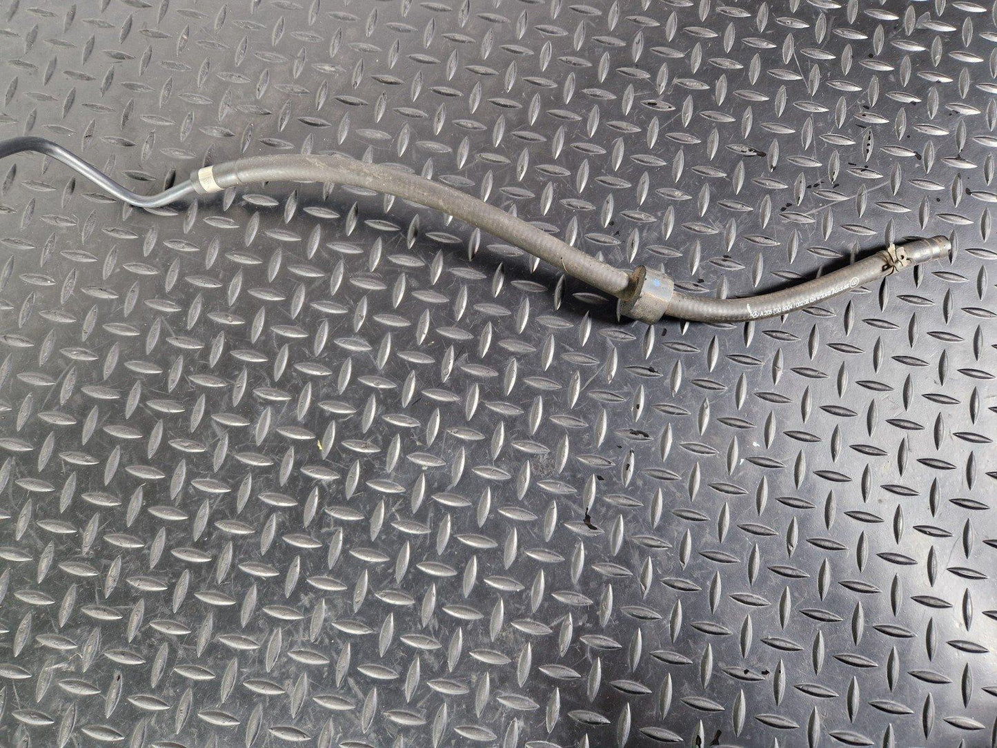14-21 MERCEDES BENZ W205 GENUINE OEM WINDSHIELD WASHER HOSE PIPE A2058308004