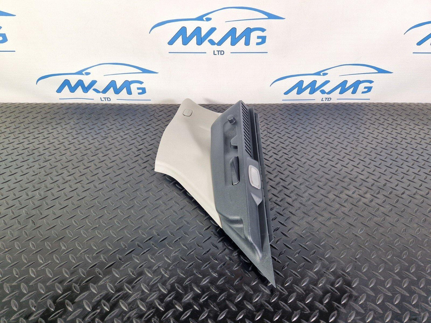 14-19 MERCEDES BENZ GLA X156 OEM BOOT REAR LEFT C-PILLAR TRIM A1566904300
