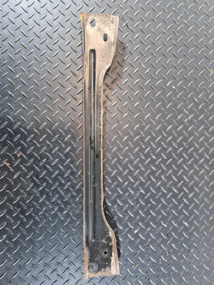 Land Rover Range Rover Evoque L538 LOWER RADIATOR SUPPORT BRACKET 6G9N-R10684C