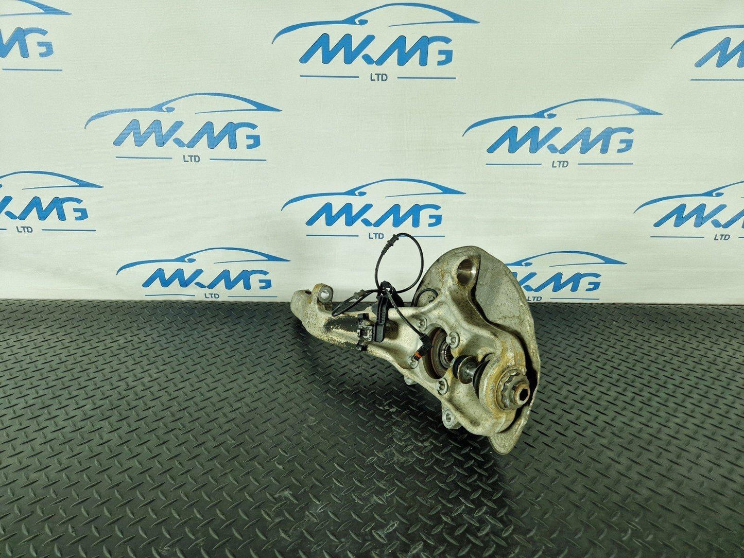 11-19 MERCEDES BENZ ML W166 FRONT LEFT N/S WHEEL HUB & BEARING A1663300920