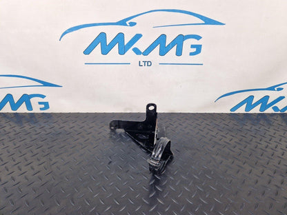 12-17 AUDI S5 CONVERTIBLE GENUINE ENGINE COOLANT PUMP BRACKET MOUNT 8K0121261H