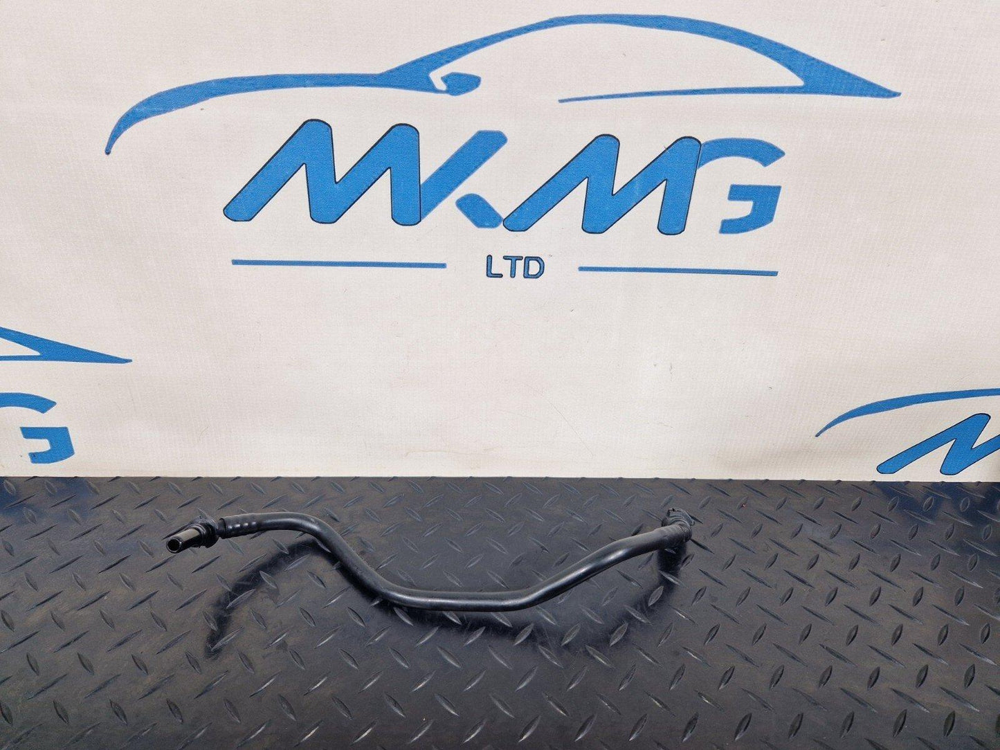 16-23 AUDI S5 COUPE GENUINE VACUUM PIPE HOSE 8W0611931BB