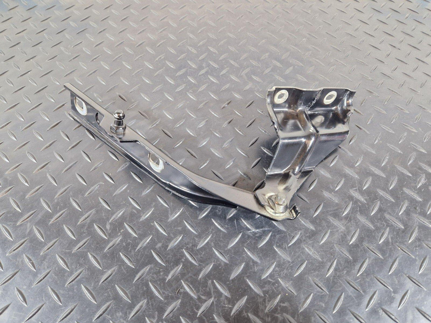 12-17 AUDI Q5 S-LINE GENUINE OEM FRONT LEFT BONNET HINGE 8R0823301A