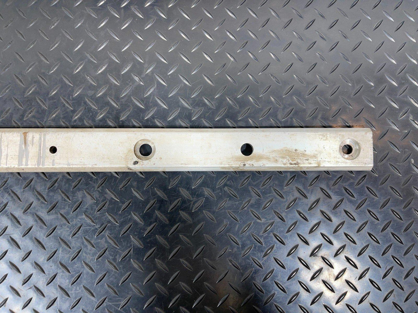 14-21 MERCEDES BENZ C-CLASS C350h W205 REAR TUNNEL BEAM BAR A2056190725