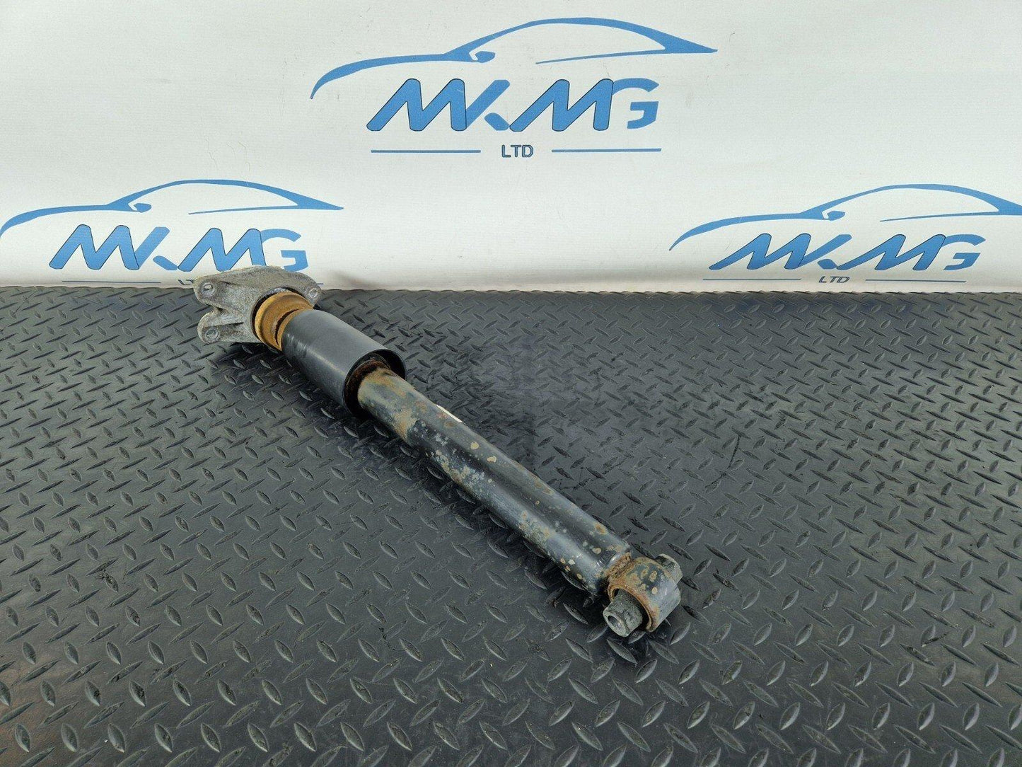 14-16 BMW 2 SERIES F22 GENUINE REAR RIGHT & LEFT SHOCK ABSORBER 6880946 6857730