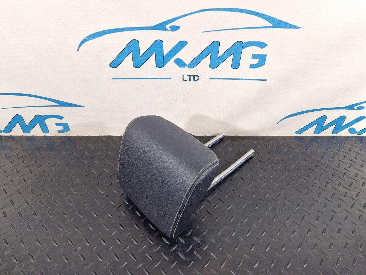 18-ON MERCEDES BENZ A CLASS W177 REAR SEAT LEATHER CENTER HEADREST A1779708700