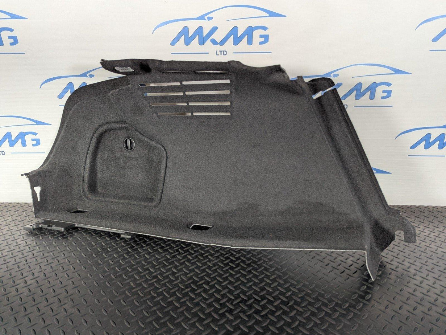 16-19 AUDI A4 B9 GENUINE REAR PASSENGER SIDE BOOT TRIM PANEL 8W5863879AA