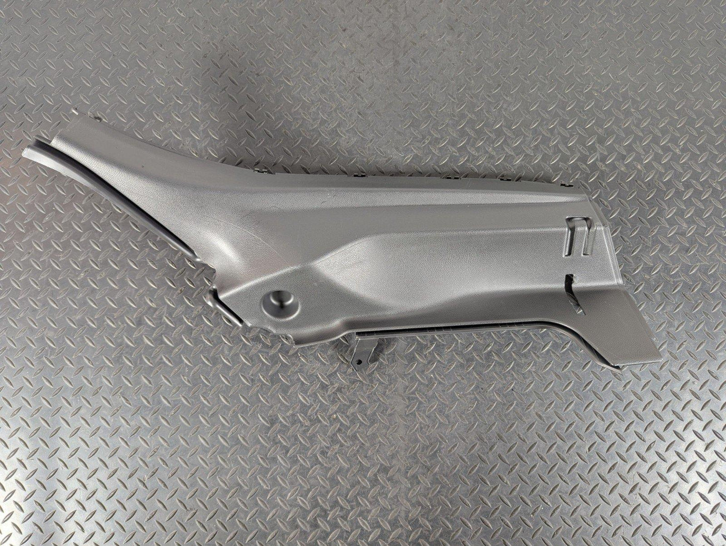 13-19 MERCEDES BENZ CLA C117 DRIVER SIDE REAR PILLAR DOOR TRIM A1176901225