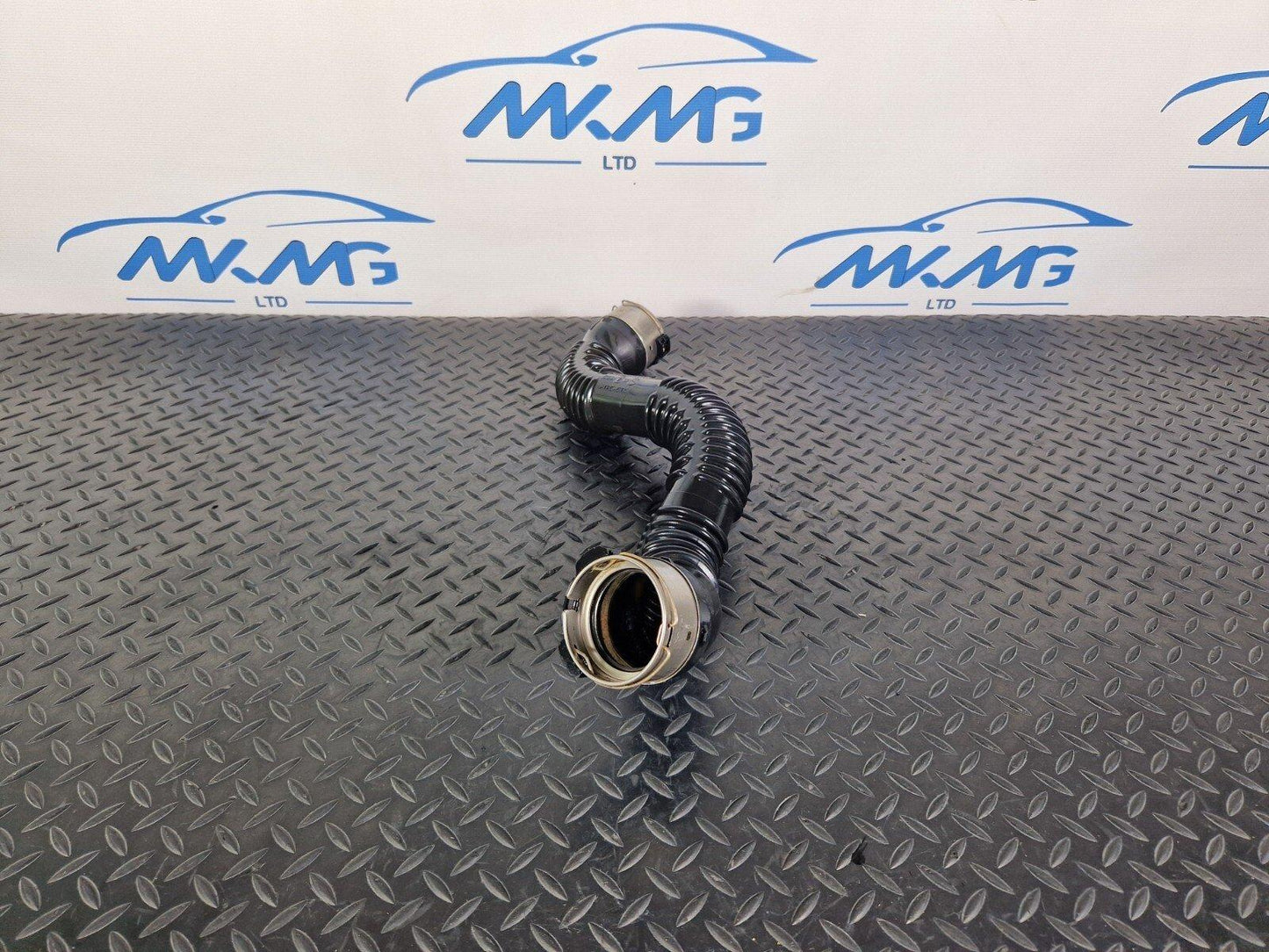 14-20 MERCEDES BENZ GLA 200 X156 OEM INTERCOOLER PIPE A2465200001
