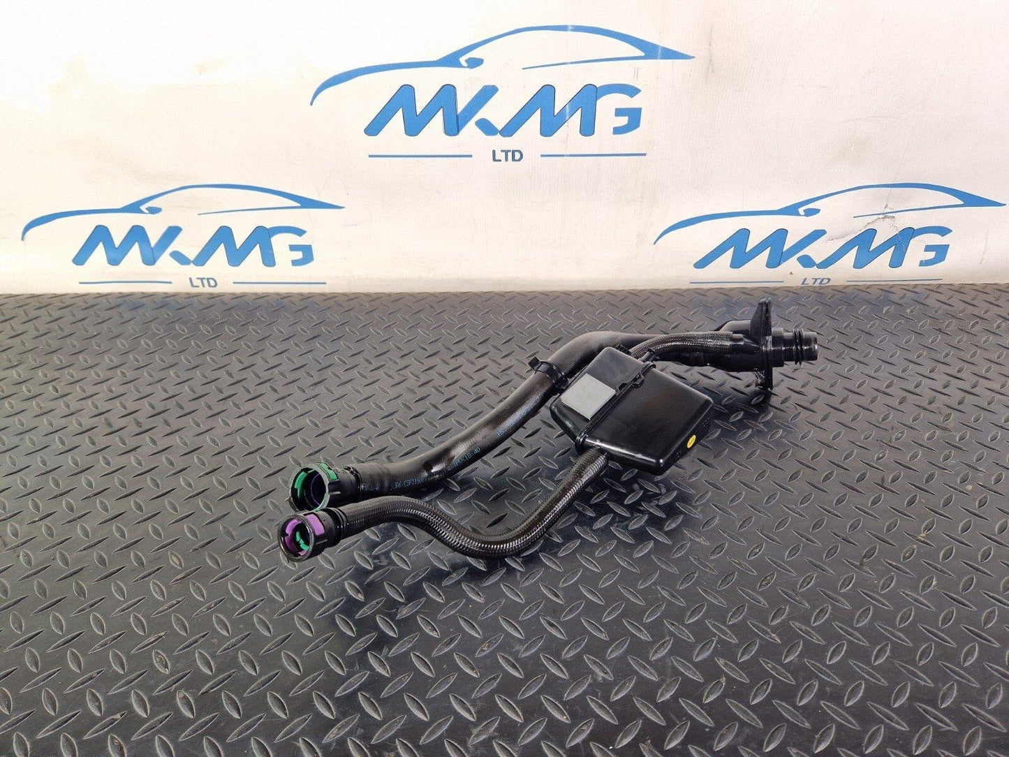 16-19 AUDI A4 B9 GENUINE ADBLUE TANK FILLING HOSES 8W0131963A