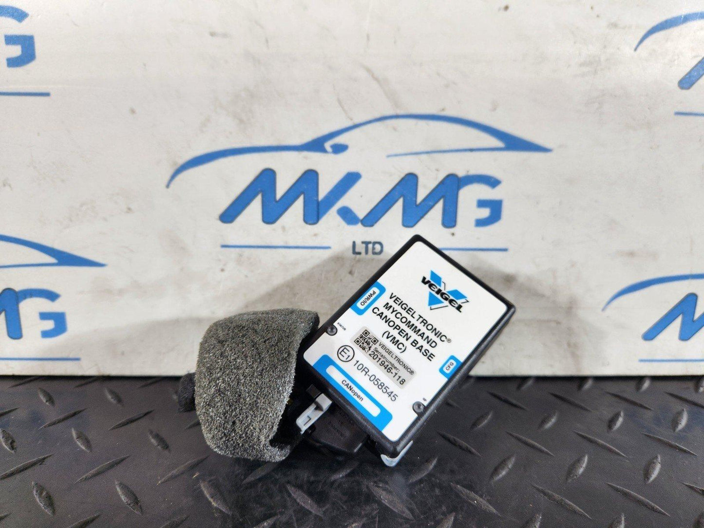 19-ON MERCEDES BENZ B CLASS W247 Veigel Tronic MyCommand CANOpen Base (VMC)