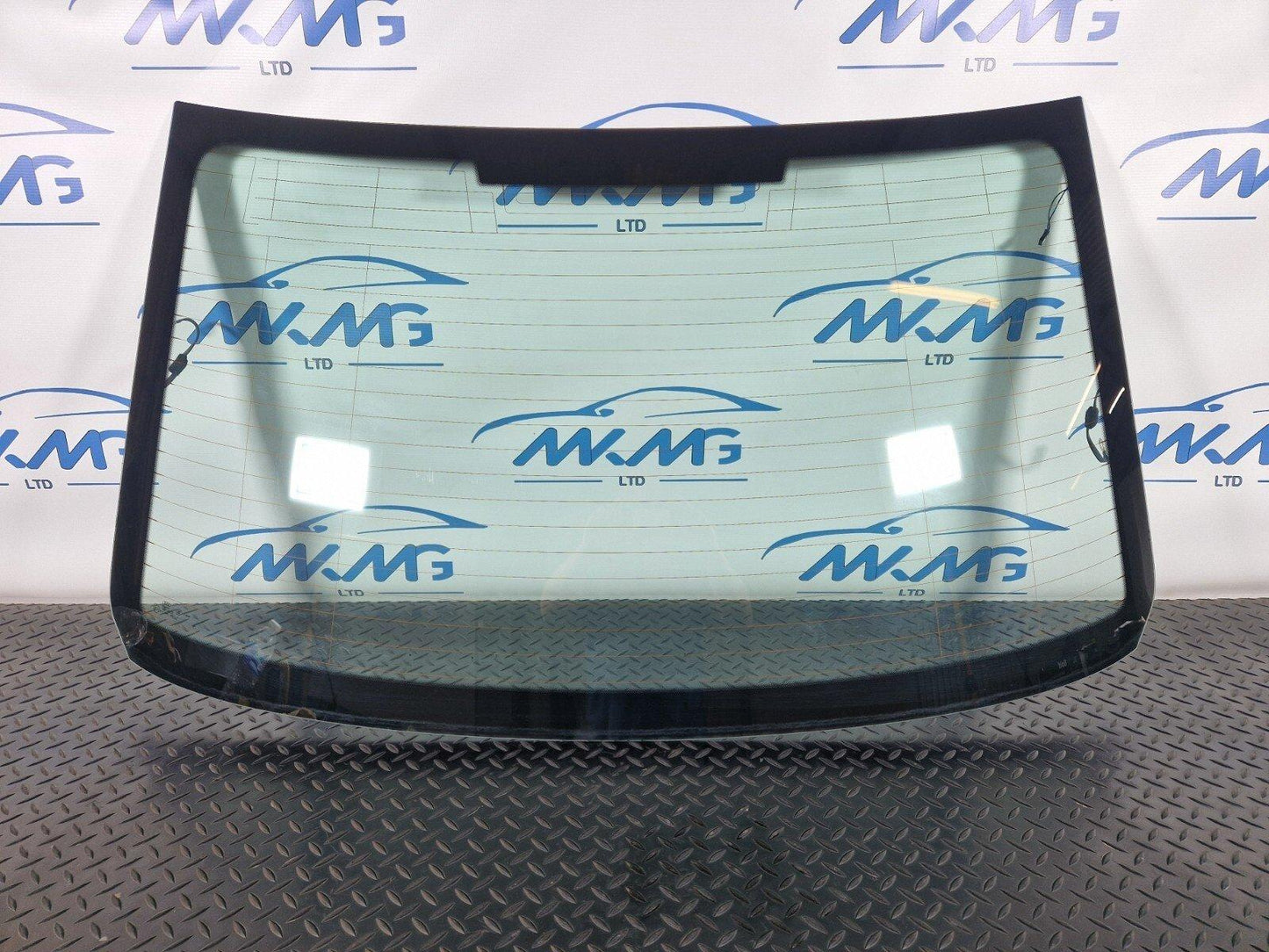16-19 AUDI A4 B9 REAR WINDSHIELD WINDSCREEN WINDOW GLASS 8W5845501