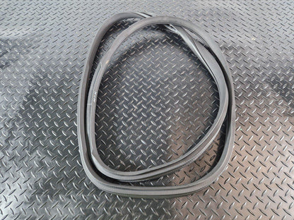16-22 MERCEDES BENZ X253 REAR DOOR RUBBER SEAL FITS LEFT & RIGHT A2536970251
