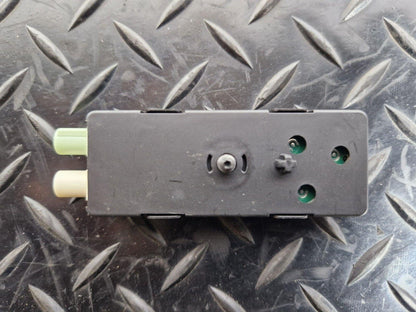 20-ON BMW 1 2 SERIES M-SPORT GENUINE F44 F40 ANTENA AMPLIFIER 8795943