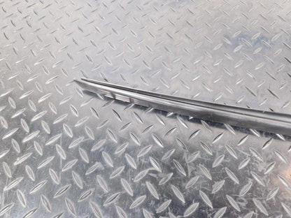 16-19 AUDI A4 B9 FRONT WINDSCREEN O/S WEATHERSTRIP MOULDING STRIP 8W0854328C