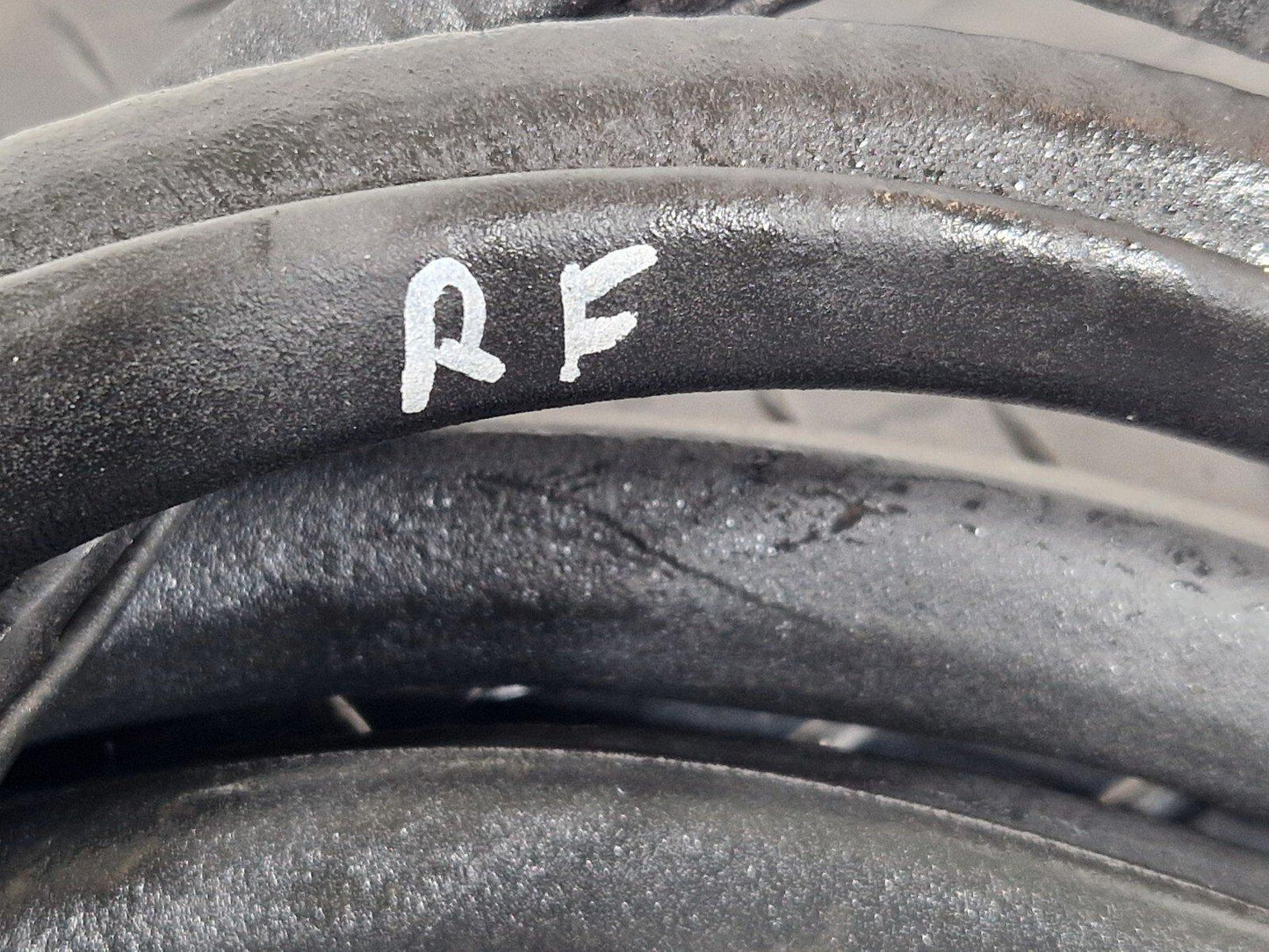 19-ON MERCEDES B CLASS W247 FRONT DOOR RUBBER SEAL FITS LEFT & RIGHT A2476920300