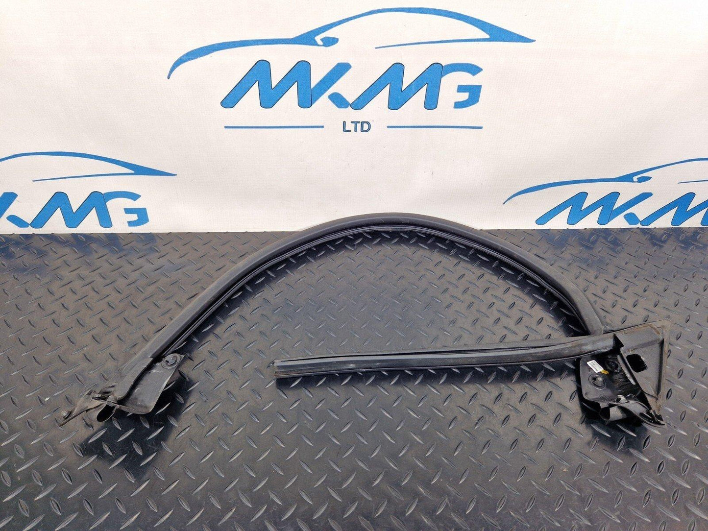16-23 AUDI A5 F5 SPORTBACK FRONT RIGHT DOOR WINDOW APERTURE INNER SEAL 8W8837480