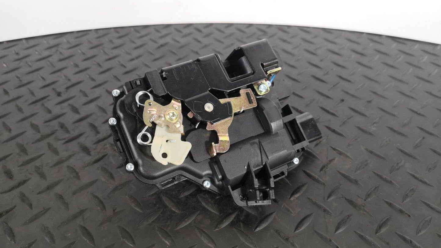 VW PASSAT B5.5 FRONT RIGHT DOOR LOCK ACTUATOR SOLENOID LOCKING RELAY 3B1837016A