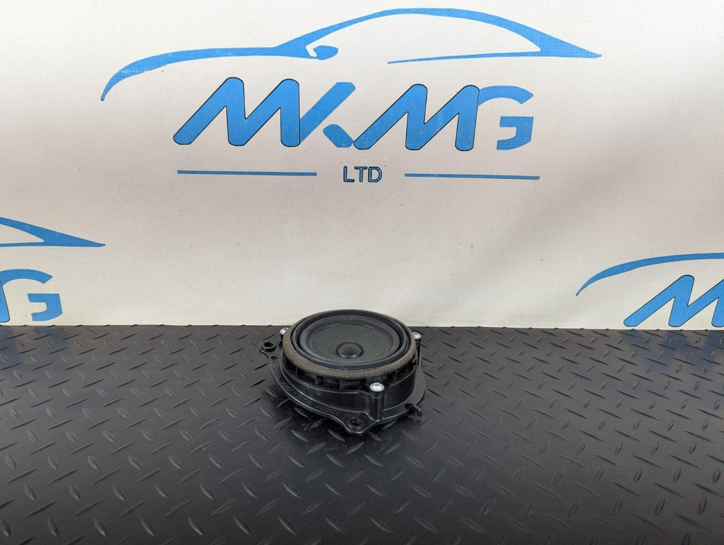 16-22 BMW X1 F48 GENUINE OEM REAR RIGHT DOOR SOUND SPEAKER WITH BRACKET 7350554