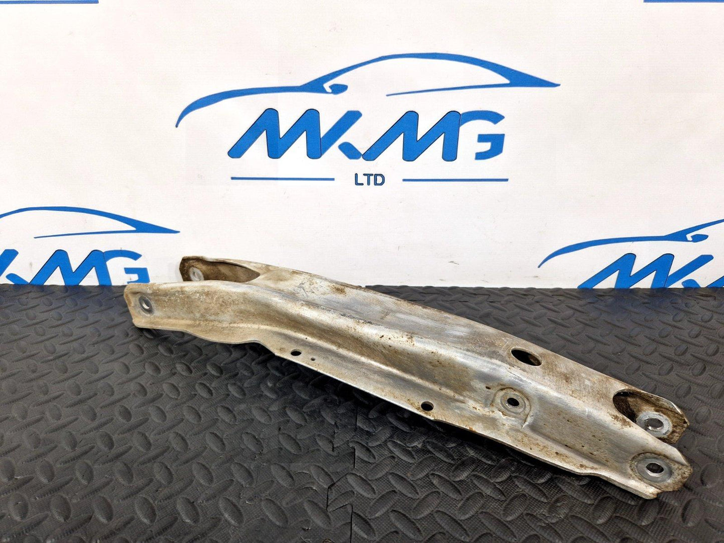 MERCEDES A B CLA W246 W176 C117 REAR LOWER CONTROL ARM SPRING LINK A2463520202