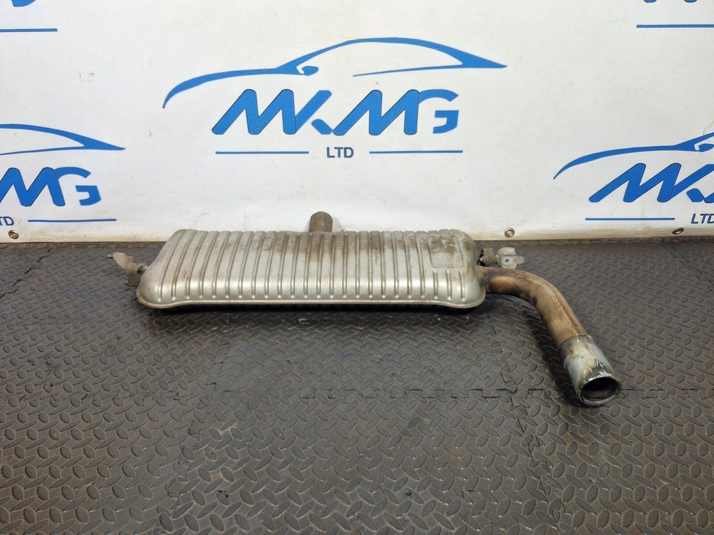 14-21 BMW 2 X1 SERIES F45 F46 F48 GENUINE EXHAUST SILENCER BACK BOX 8577090